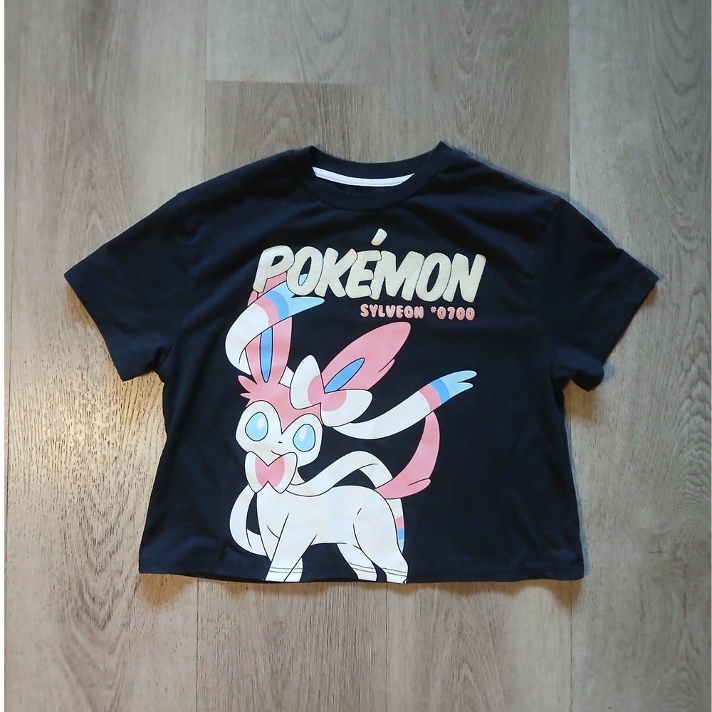Pokemon T-Shirt Women Medium Black Sylveon Graphic Glitter Crop Top Hybrid